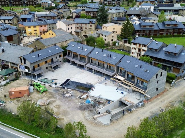 Les Onze Cases de Bolvir.JPG